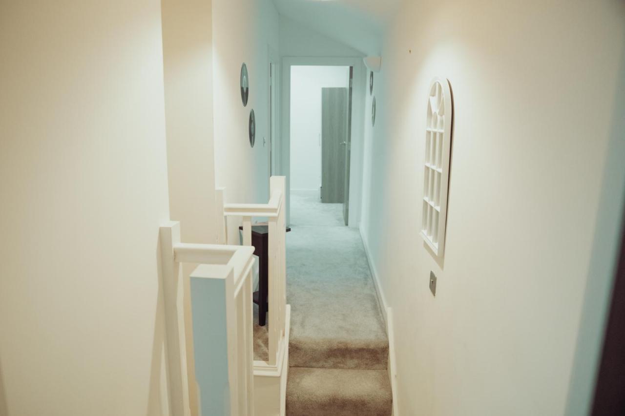Bv Rare 3 Bedrooms At Conditioning House Bradford Perfect For Contractors Exterior foto